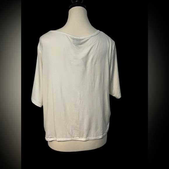 PSK Collective Women’s size 1x White Tie-Front Top / Cropped new with tags - Picture 3 of 8